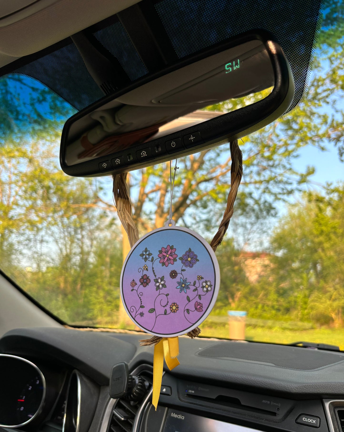Floral Bouquet Air Freshener - Lilac Scent